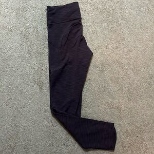 Lululemon wunder train 25”  with pockets size 8